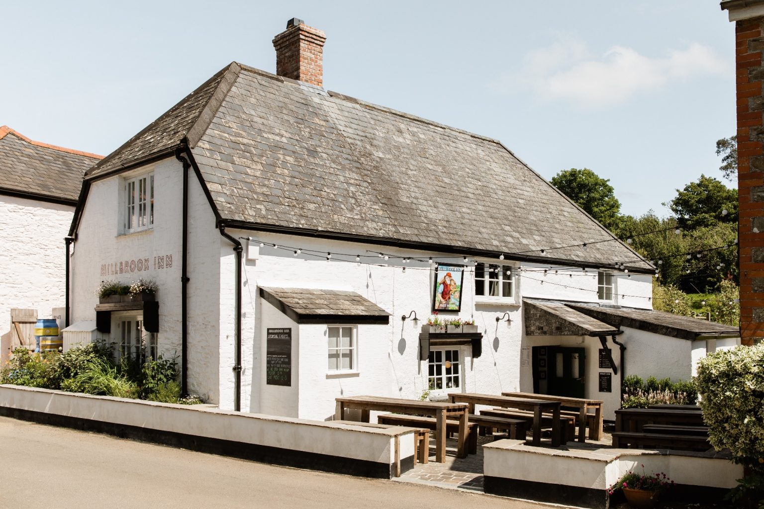 The Millbrook Inn – a Quintessential Pub Nestled in Between Land and Sea