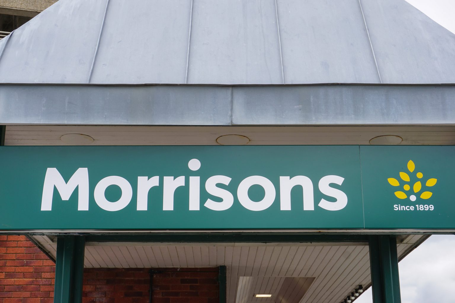 Morrisons Becomes First UK Retailer to Raise Freezer Temperatures