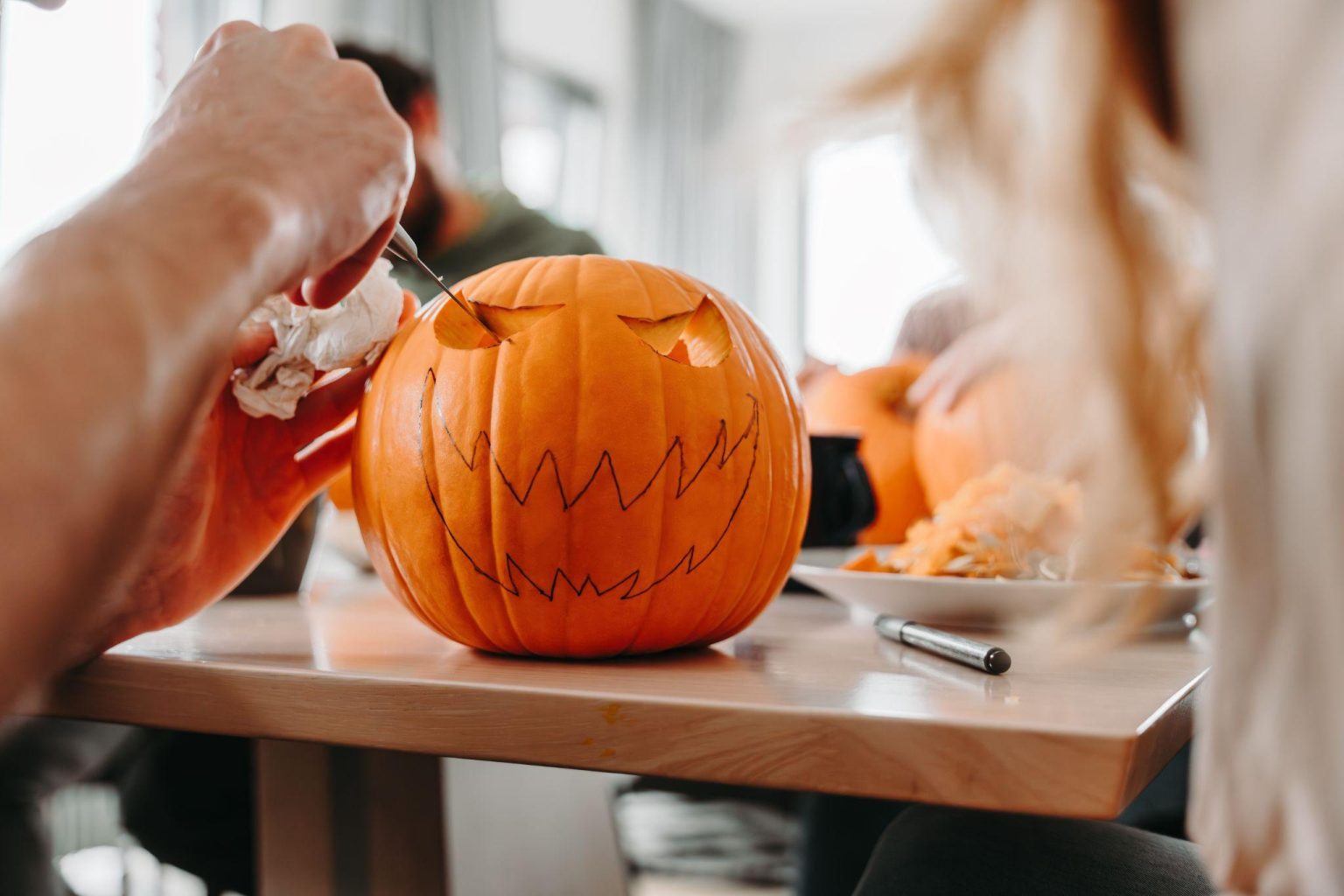 Top tips to carve your Halloween pumpkin